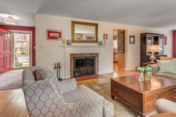 525 Brook Road Milton, MA 02186 - Photo 5 of 30 Gallery Image 5