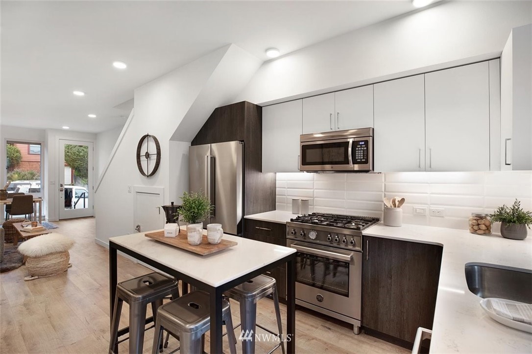809 North 47th Street Seattle, WA 98103 - Photo 11 of 32 Gallery Image 11