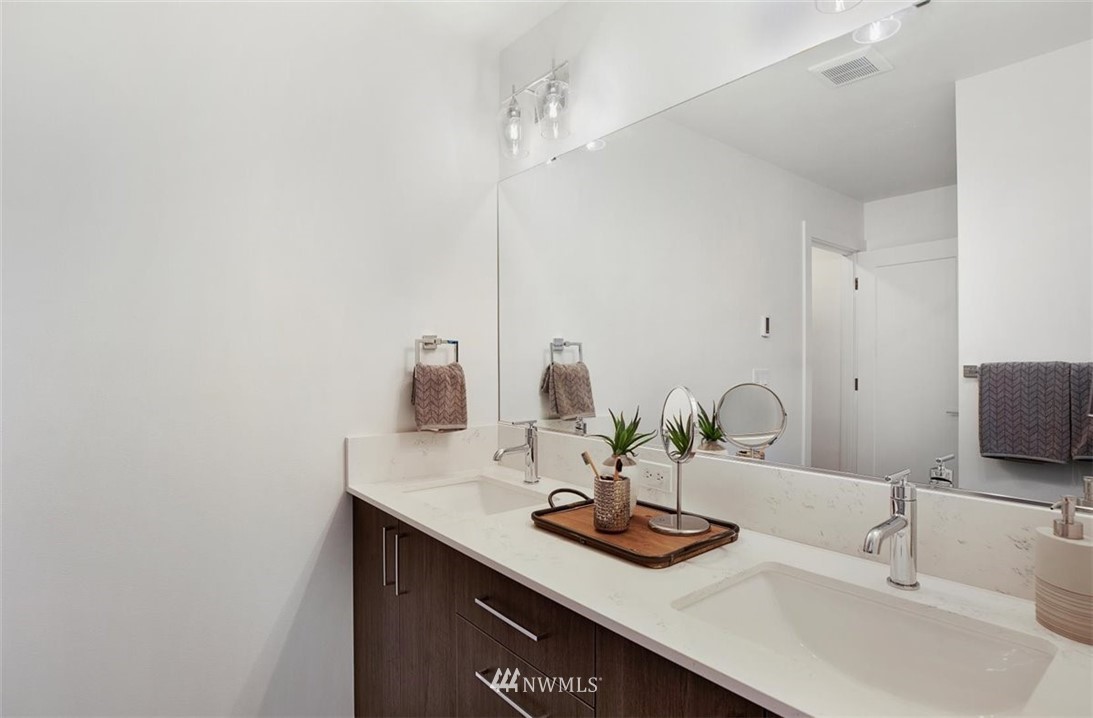 809 North 47th Street Seattle, WA 98103 - Photo 21 of 32 Gallery Image 21