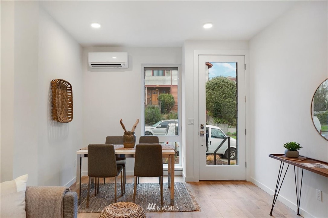 809 North 47th Street Seattle, WA 98103 - Photo 5 of 32 Gallery Image 5