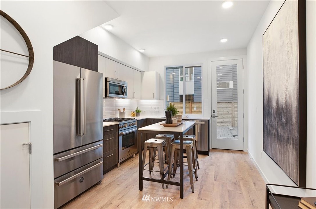 809 North 47th Street Seattle, WA 98103 - Photo 10 of 32 Gallery Image 10