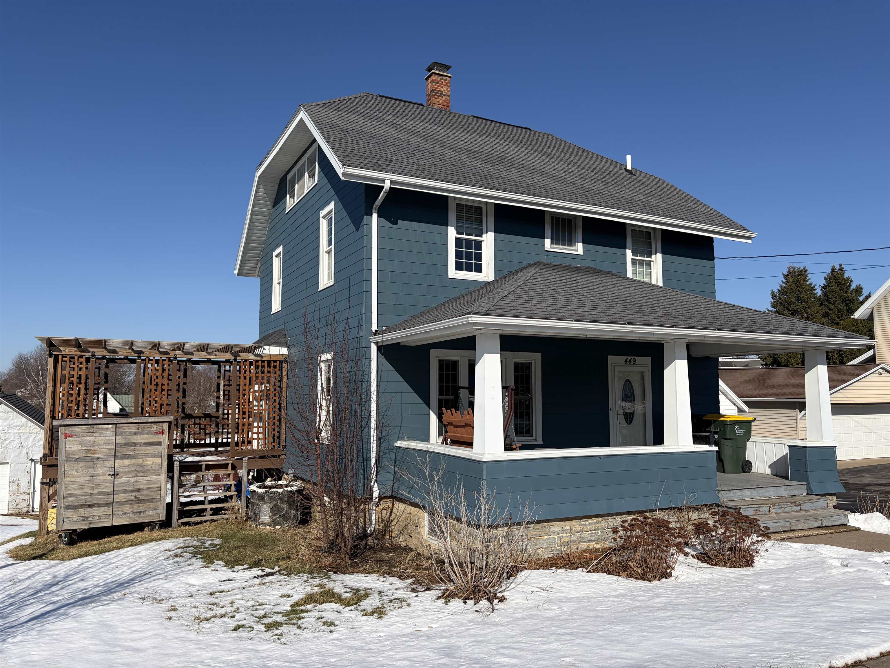 449 South Madison Street Lancaster, WI 53813 - Photo 3 of 29