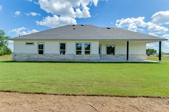 $628,800 | 130 Draper Lane, Bertram, TX 78605