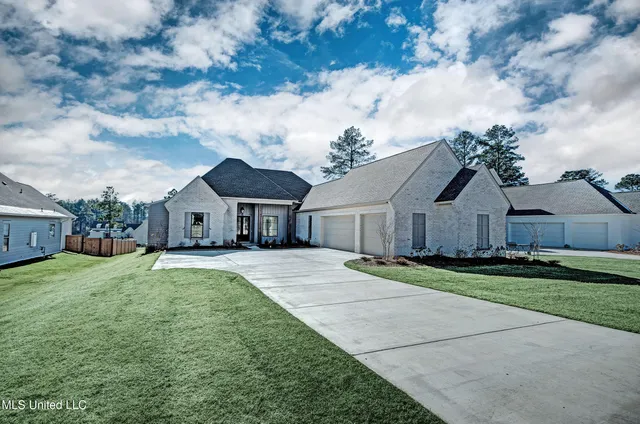 $585,000 | 358 Wellstone Place, Madison, MS 39110