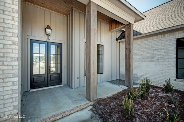 $585,000 | 358 Wellstone Place, Madison, MS 39110