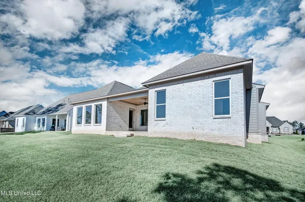 $585,000 | 358 Wellstone Place, Madison, MS 39110
