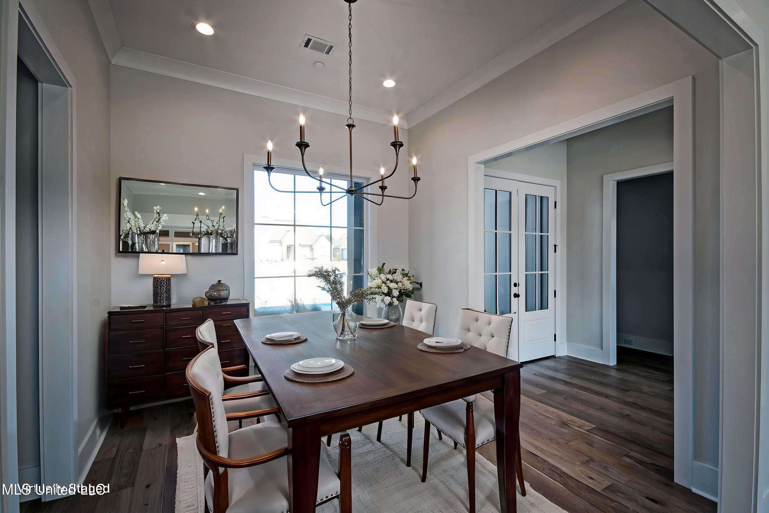 358 Wellstone Place Madison, MS 39110 - Photo 9 of 48 IMGP0088_89_90 - Dining Room - Luxury -