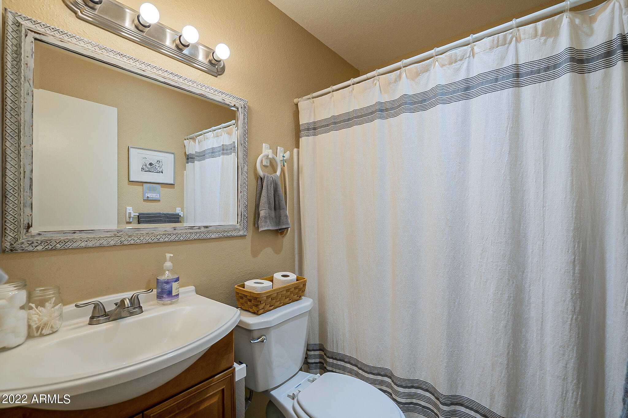 3831 West Redfield Road Phoenix, AZ 85053 - Photo 13 of 23