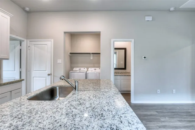 $1,295 | 12043 Nelwood Street, Willis, TX 77318