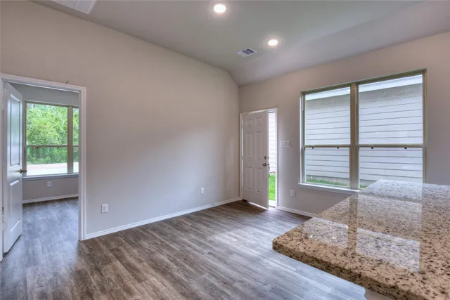 $1,295 | 12043 Nelwood Street, Willis, TX 77318