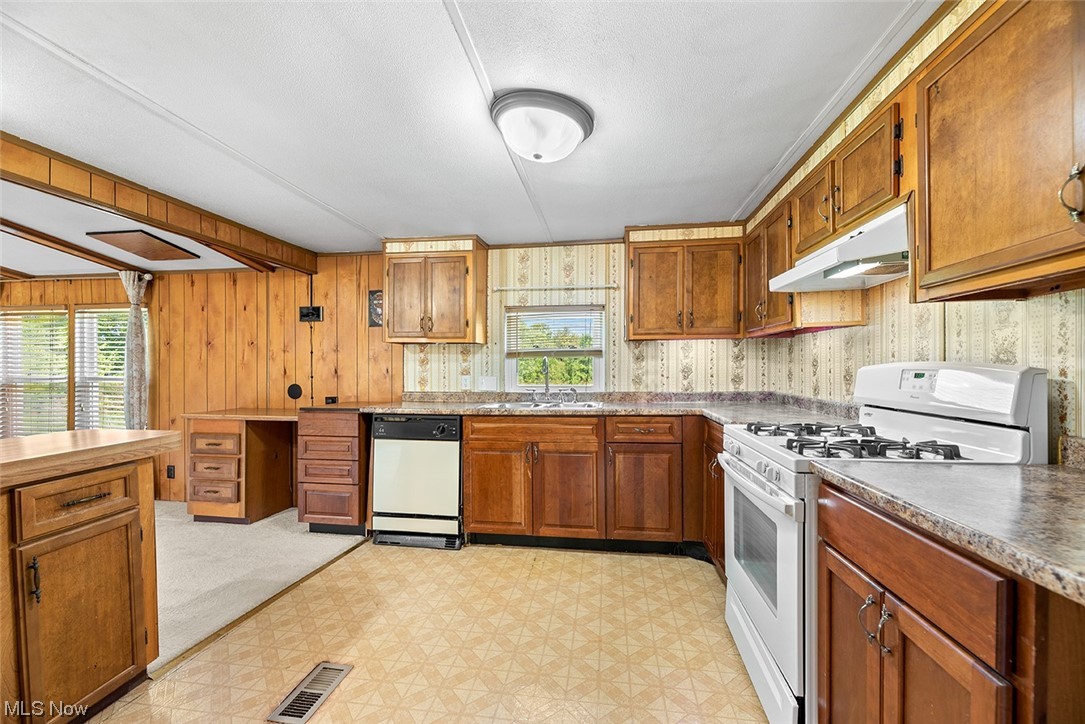 9455 Griffith Road Ravenna, OH 44266 - Photo 8 of 29