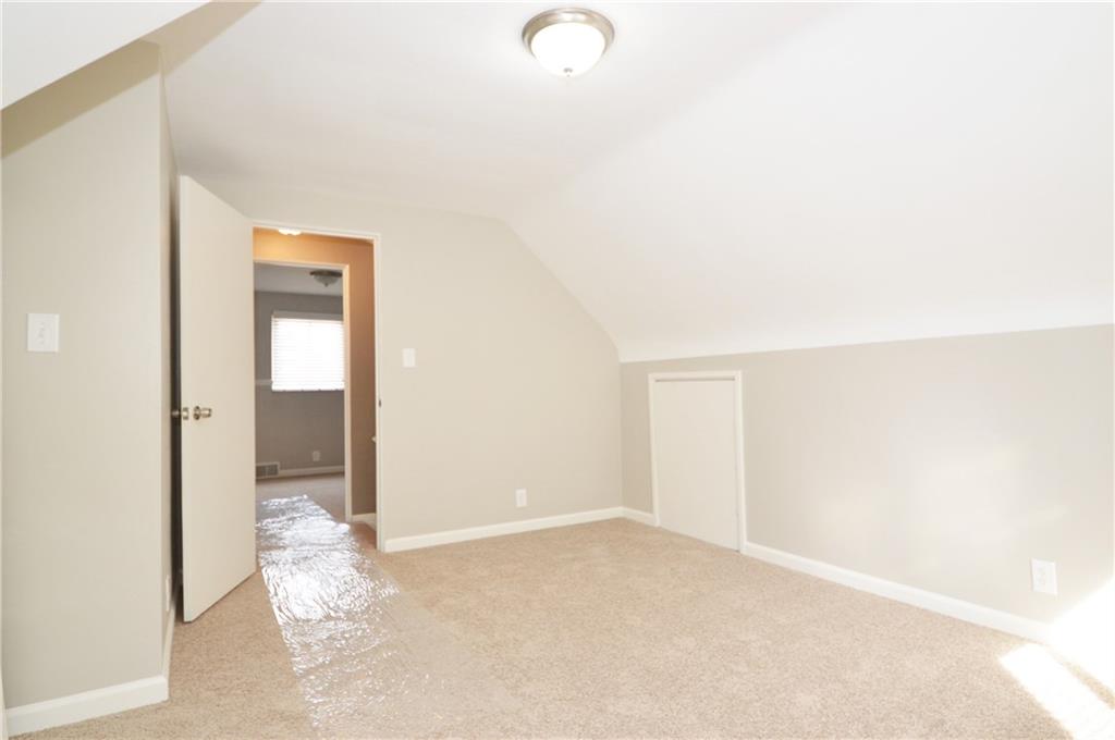 552 Springfield Pittsburgh, PA 15220 - Photo 15 of 24 Gallery Image 15