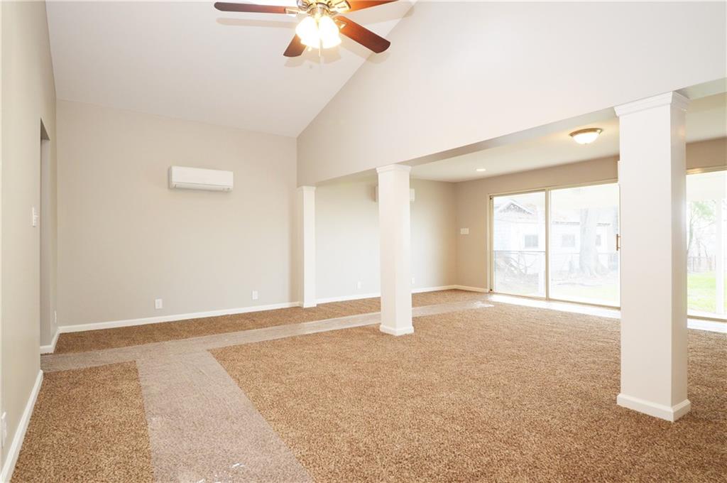 552 Springfield Pittsburgh, PA 15220 - Photo 9 of 24 Gallery Image 9