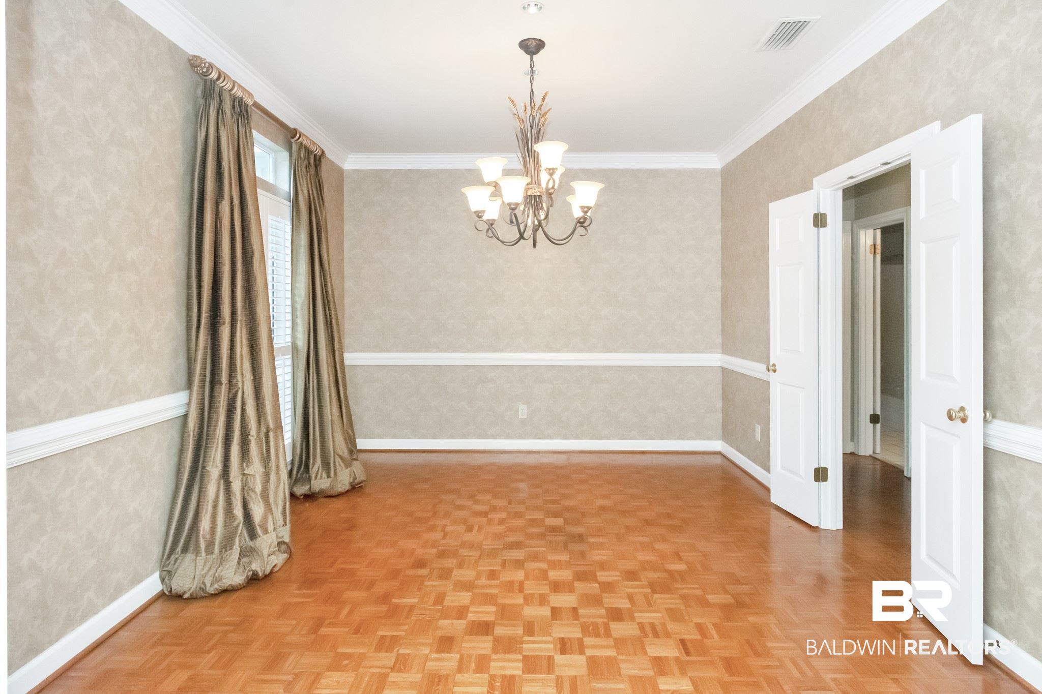 1121 Savannah Drive Mobile, AL 36609 - Photo 6 of 44