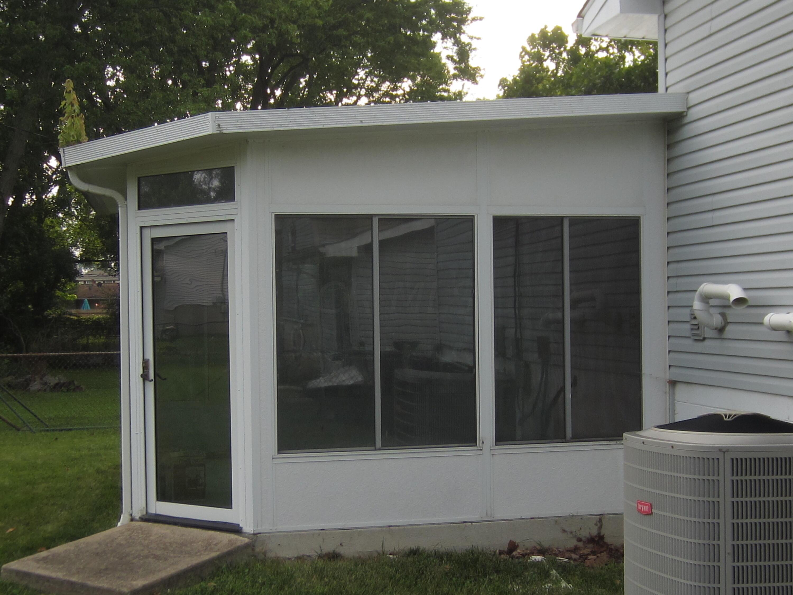 1981 Brocton Road Columbus, OH 43219 - Photo 5 of 5 Gallery Image 5