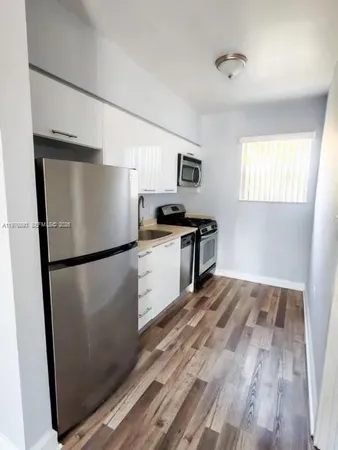 $1,500 | 8000 Northeast Bayshore Court, Unit 115, Miami, FL 33138