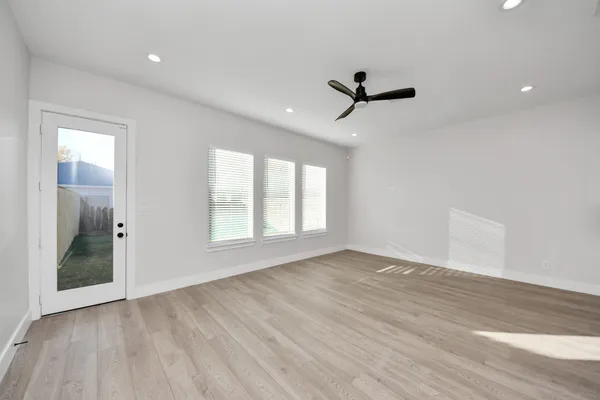 $2,250 | 8306 Comal Street, Unit B, Houston, TX 77051