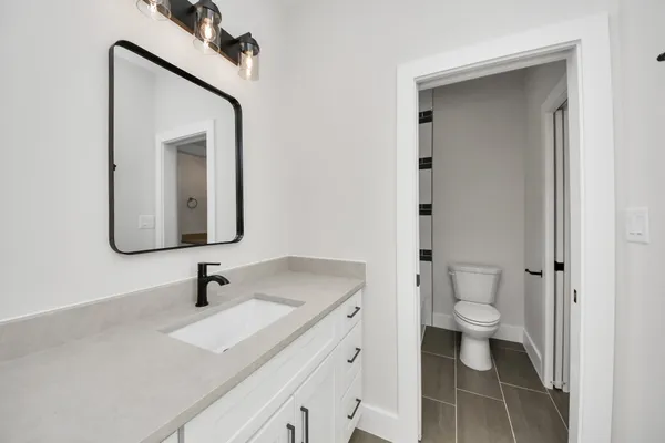 $2,250 | 8306 Comal Street, Unit B, Houston, TX 77051