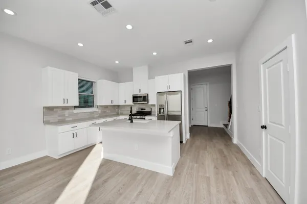 $2,250 | 8306 Comal Street, Unit B, Houston, TX 77051