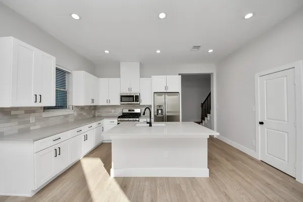 $2,250 | 8306 Comal Street, Unit B, Houston, TX 77051