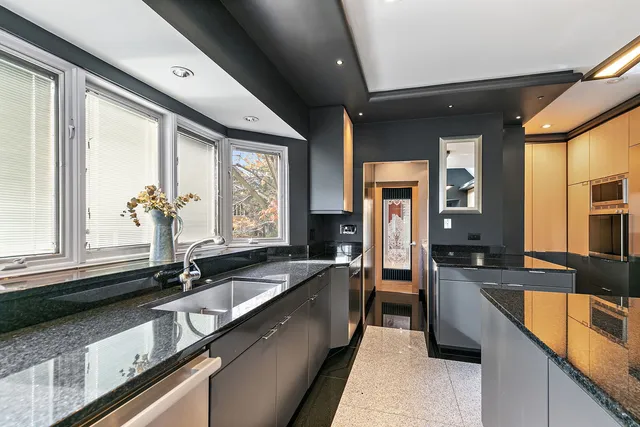 $999,900 | 45 Tartan Lakes Drive, Westmont, IL 60559