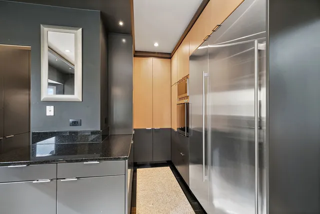 $999,900 | 45 Tartan Lakes Drive, Westmont, IL 60559