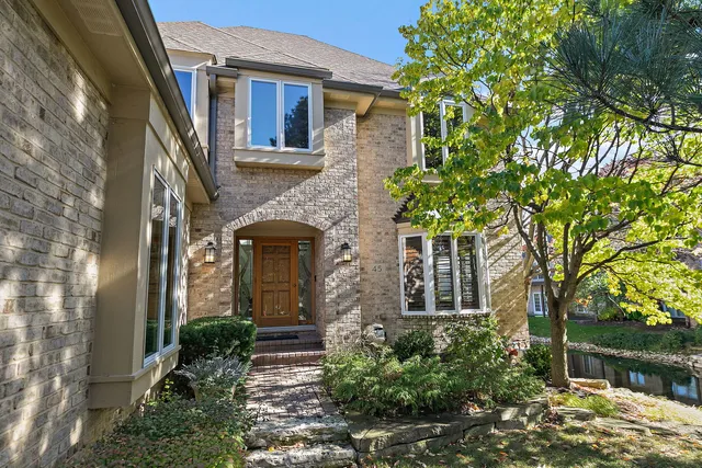 $999,900 | 45 Tartan Lakes Drive, Westmont, IL 60559