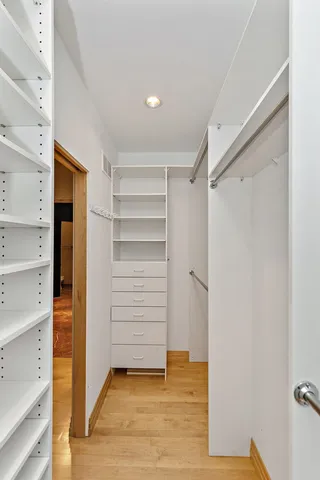 $999,900 | 45 Tartan Lakes Drive, Westmont, IL 60559