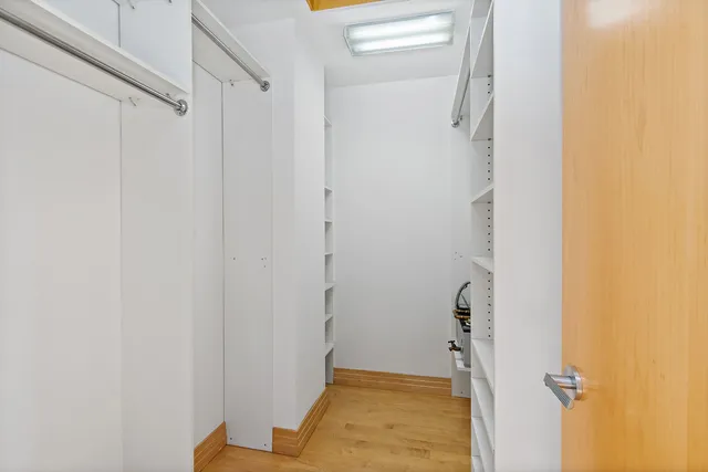 $999,900 | 45 Tartan Lakes Drive, Westmont, IL 60559