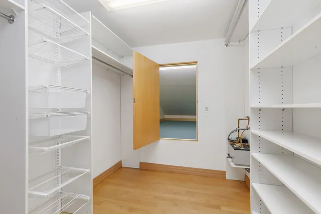 $999,900 | 45 Tartan Lakes Drive, Westmont, IL 60559