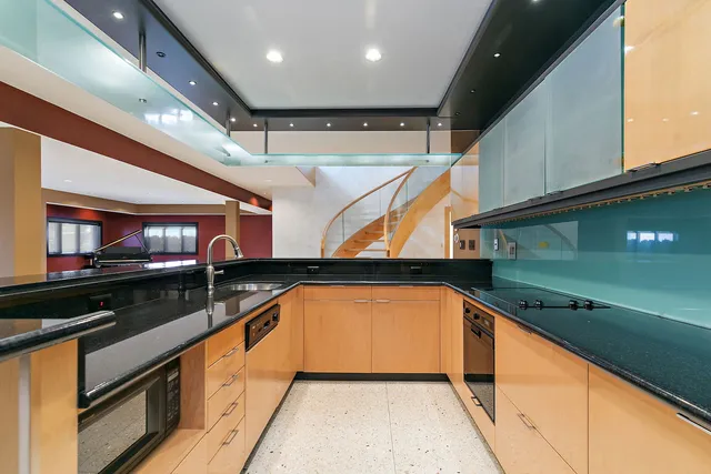 $999,900 | 45 Tartan Lakes Drive, Westmont, IL 60559