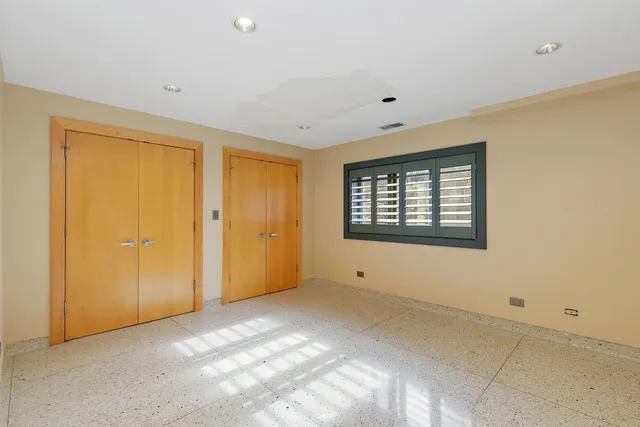 $999,900 | 45 Tartan Lakes Drive, Westmont, IL 60559