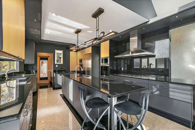 $999,900 | 45 Tartan Lakes Drive, Westmont, IL 60559