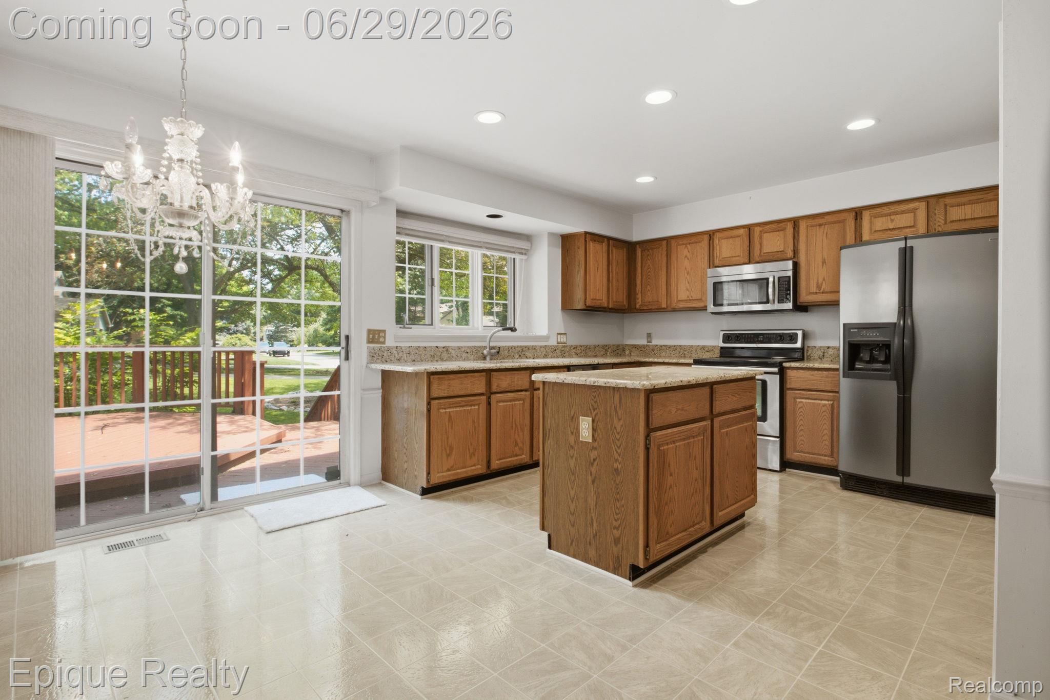 3261 Windwood Road West Bloomfield, MI 48324 - Photo 13 of 40 19-web-or-mls-_17A7459 Mark Thomas Hubble.jpg