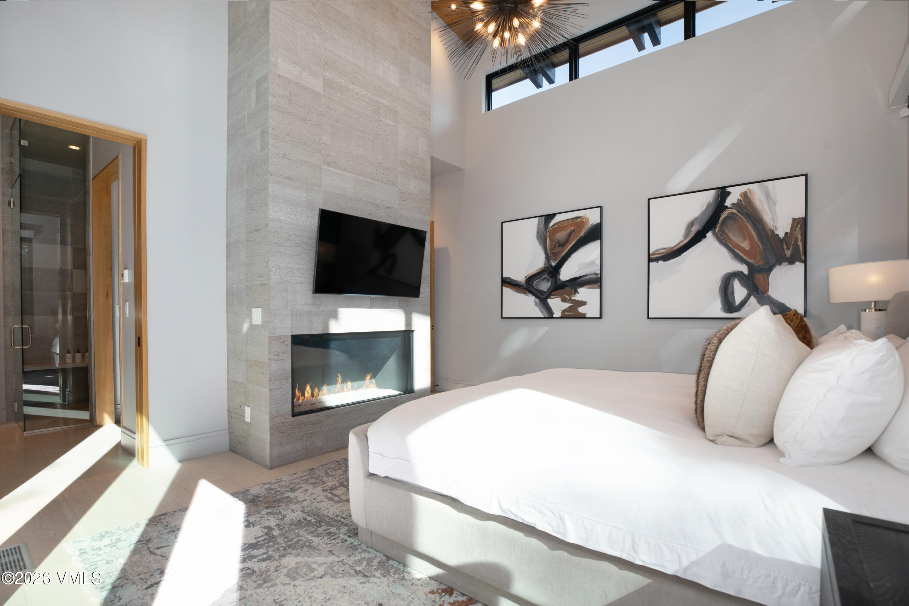 670 West Forest Road Vail, CO 81657 - Photo 15 of 34 2508_670_forest_interior_bed01_b