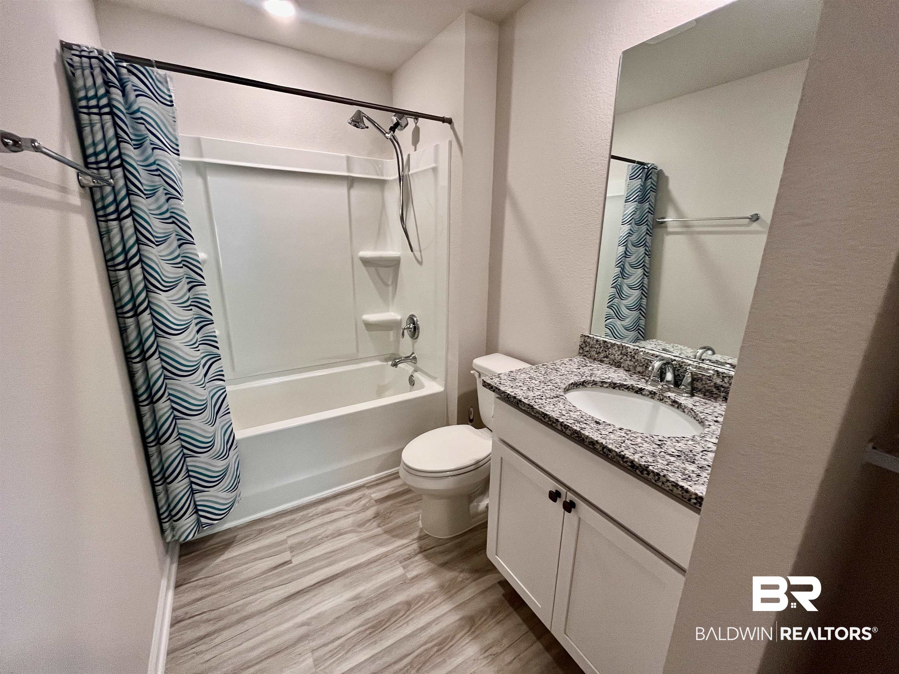 8891 Summer Bay Lane Foley, AL 36535 - Photo 37 of 54 2nd Bathroom off Hallway
