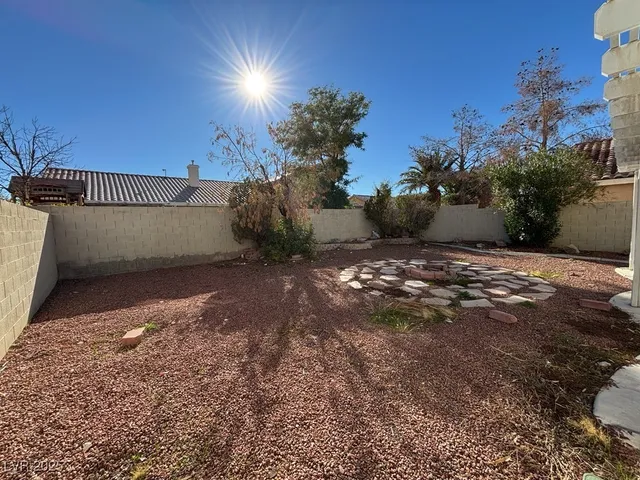 $2,083 | 5109 Meadow Rock Avenue, Las Vegas, NV 89130