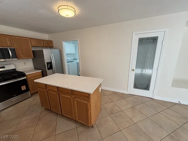 $2,083 | 5109 Meadow Rock Avenue, Las Vegas, NV 89130