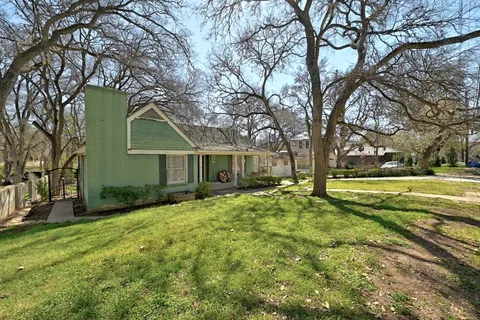$1,100,000 | 2007 Sharon Lane, Austin, TX 78703
