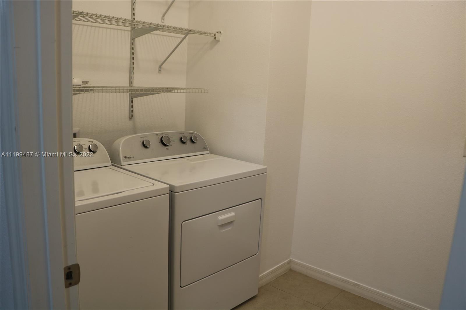 1950 Nations Way St. Cloud, FL 34769 - Photo 19 of 35 Laundry room