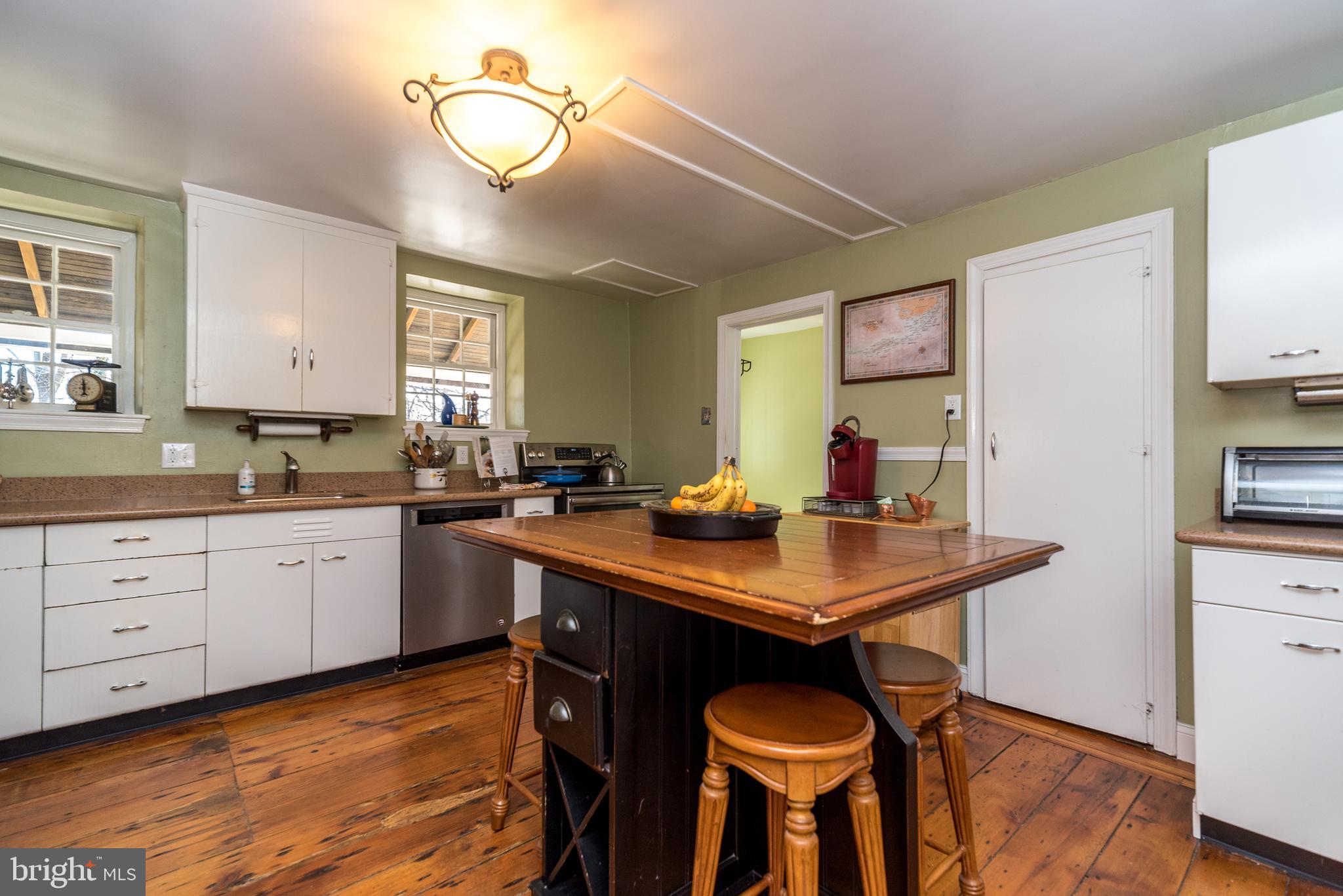 106 Byberry Road Huntingdon Valley, PA 19006 - Photo 18 of 82 Gallery Image 18