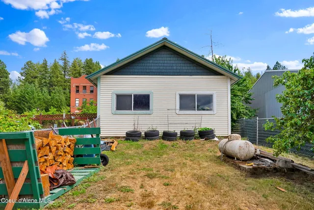 $1,250,000 | 134 Frederick Avenue, Harrison, ID 83833