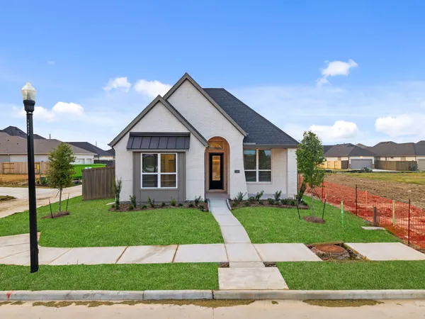 $364,415 | 11803 Benes Drive, Mont Belvieu, TX 77523