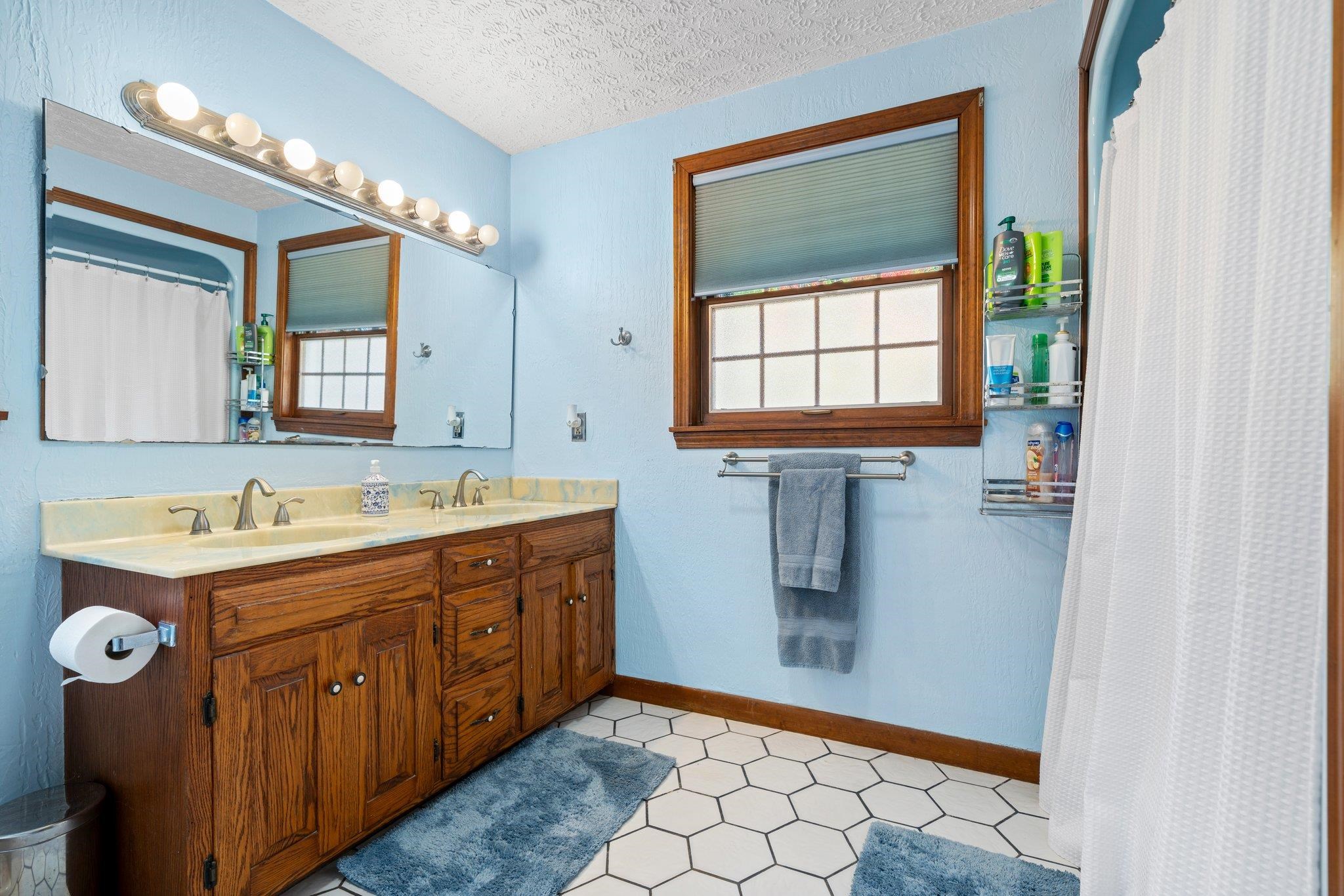 165 Pelham Road Salem, NH 03079 - Photo 11 of 57 Gallery Image 11
