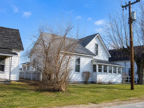 $39,900 | 80 D Street Southwest, Linton, IN 47441