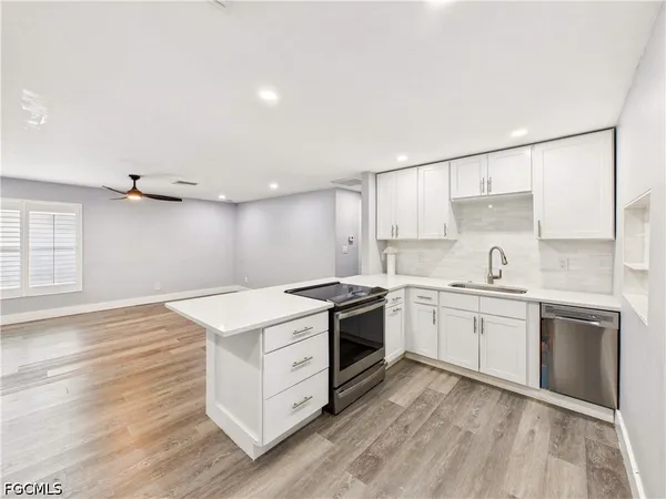 $2,900 | 567 13th Street North, Naples, FL 34102