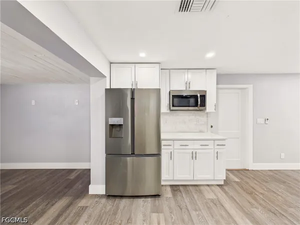 $2,900 | 567 13th Street North, Naples, FL 34102