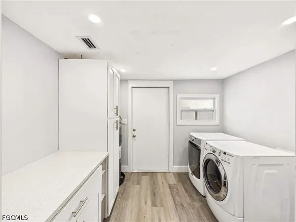 $2,900 | 567 13th Street North, Naples, FL 34102