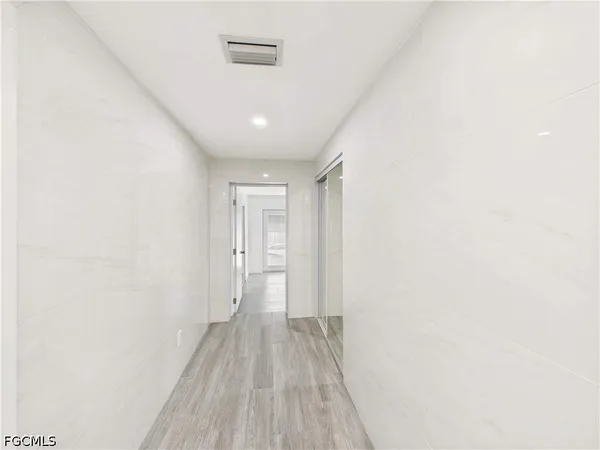 $2,900 | 567 13th Street North, Naples, FL 34102