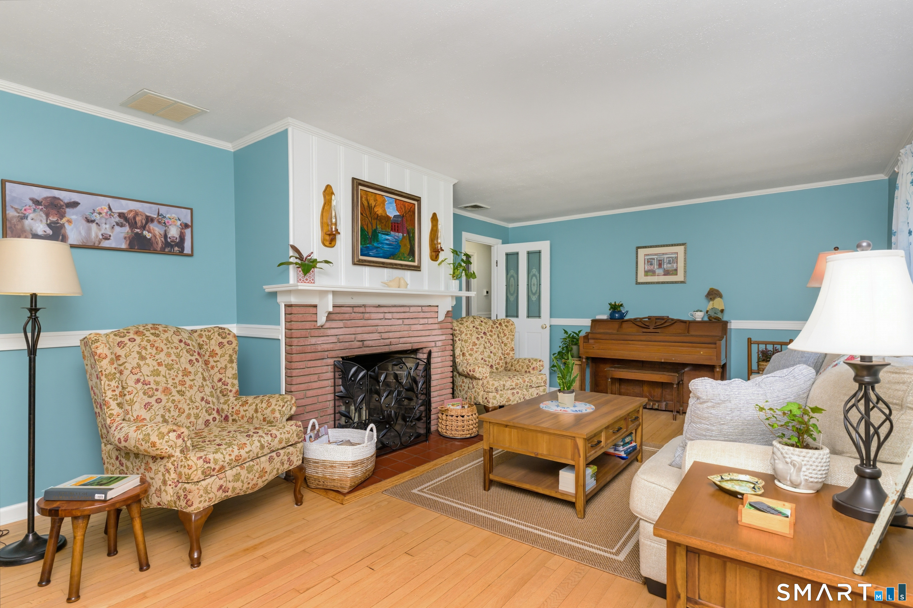 435 West Shepard Avenue Hamden, CT 06514 - Photo 7 of 37